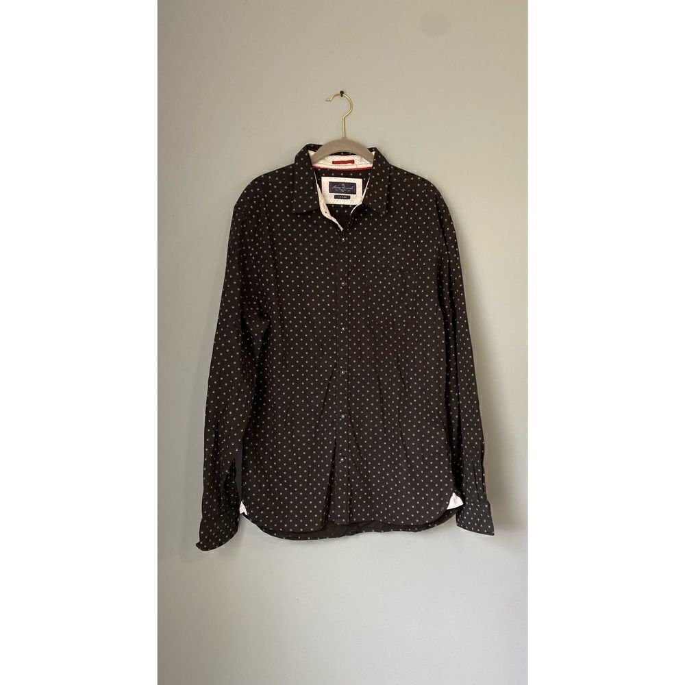 across the pond men’s long sleeve navy patterned button front shirt/size large￼